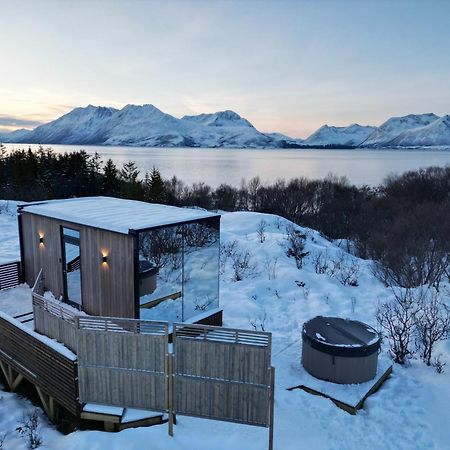 Wonderinn Arctic Utstrand 外观 照片
